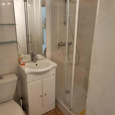 דירה T2 Au Coeur De Avec Balcon, Parking & Acceptant Animaux - Fr-1-465-16 קאבורג